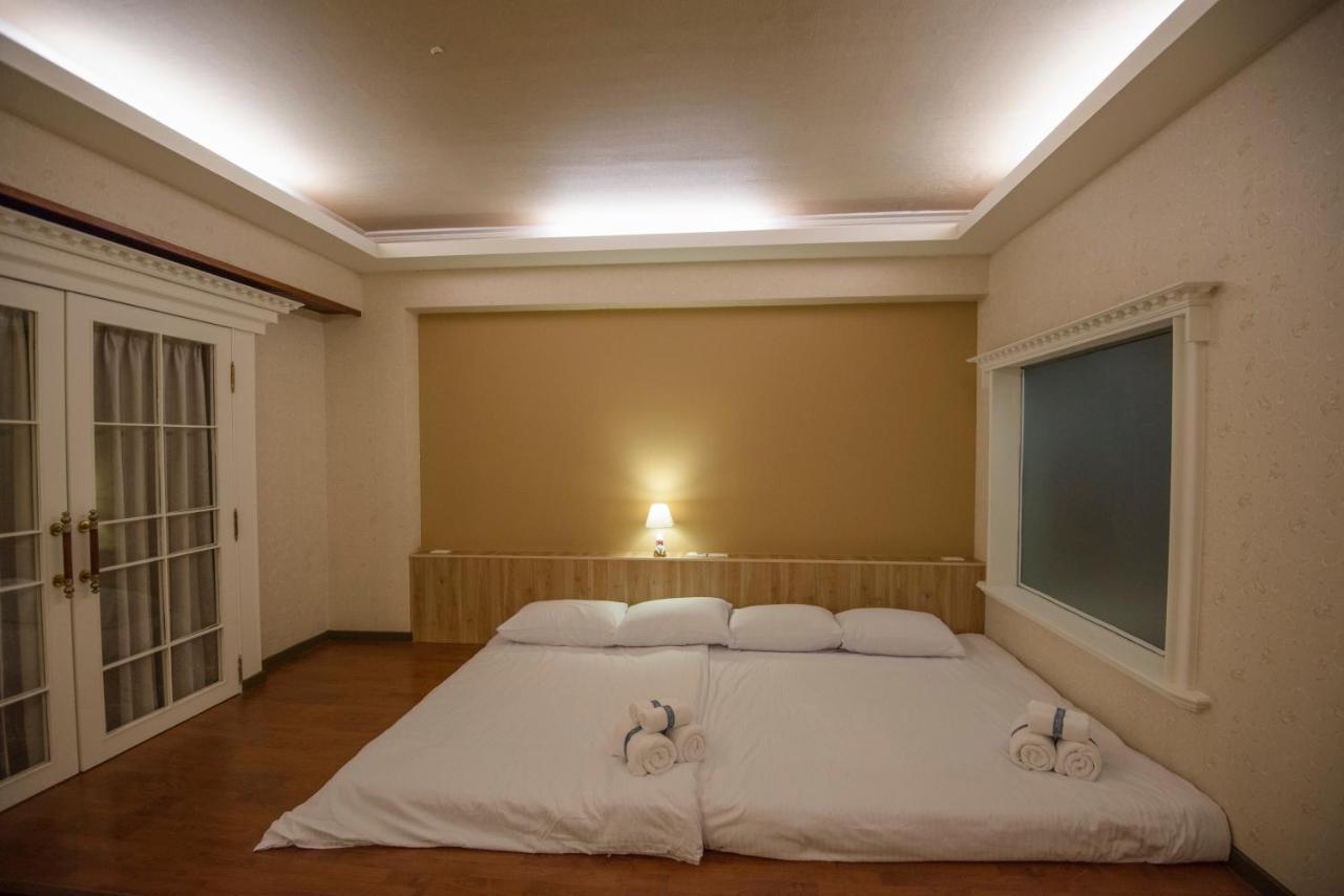 Kaohsiung Time'S Hotel Kültér fotó